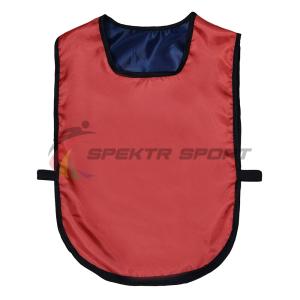 Купить Манишка футбольная двусторонняя универсальная Spektr Sport красно-синяя в Курчалое 